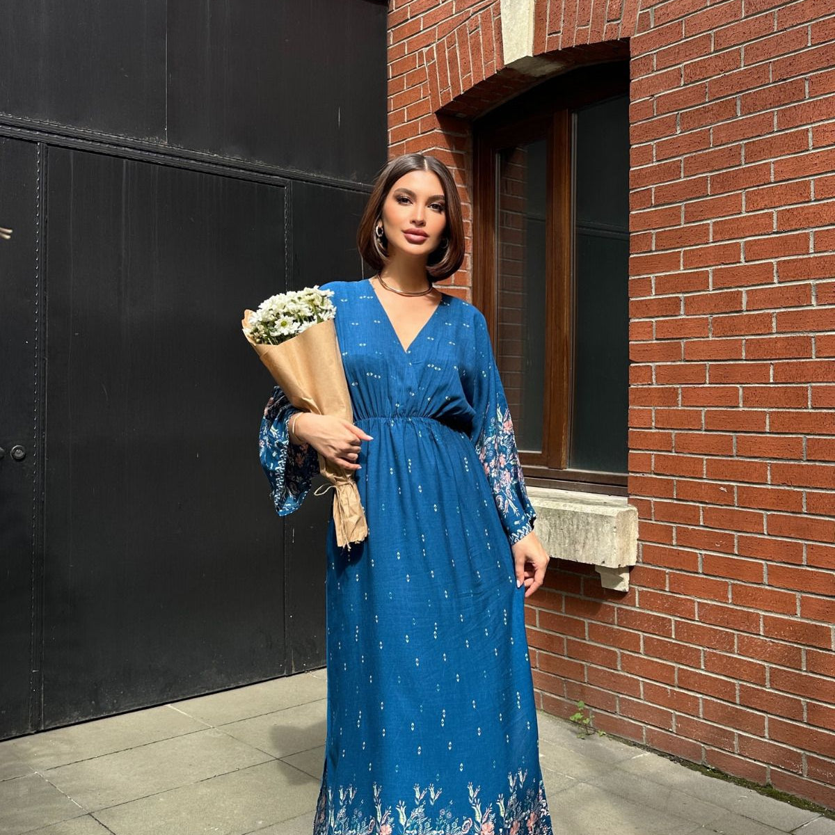 Anvelop Yaka Desenli Yazlık Viskon Elbise Mavi Desenli