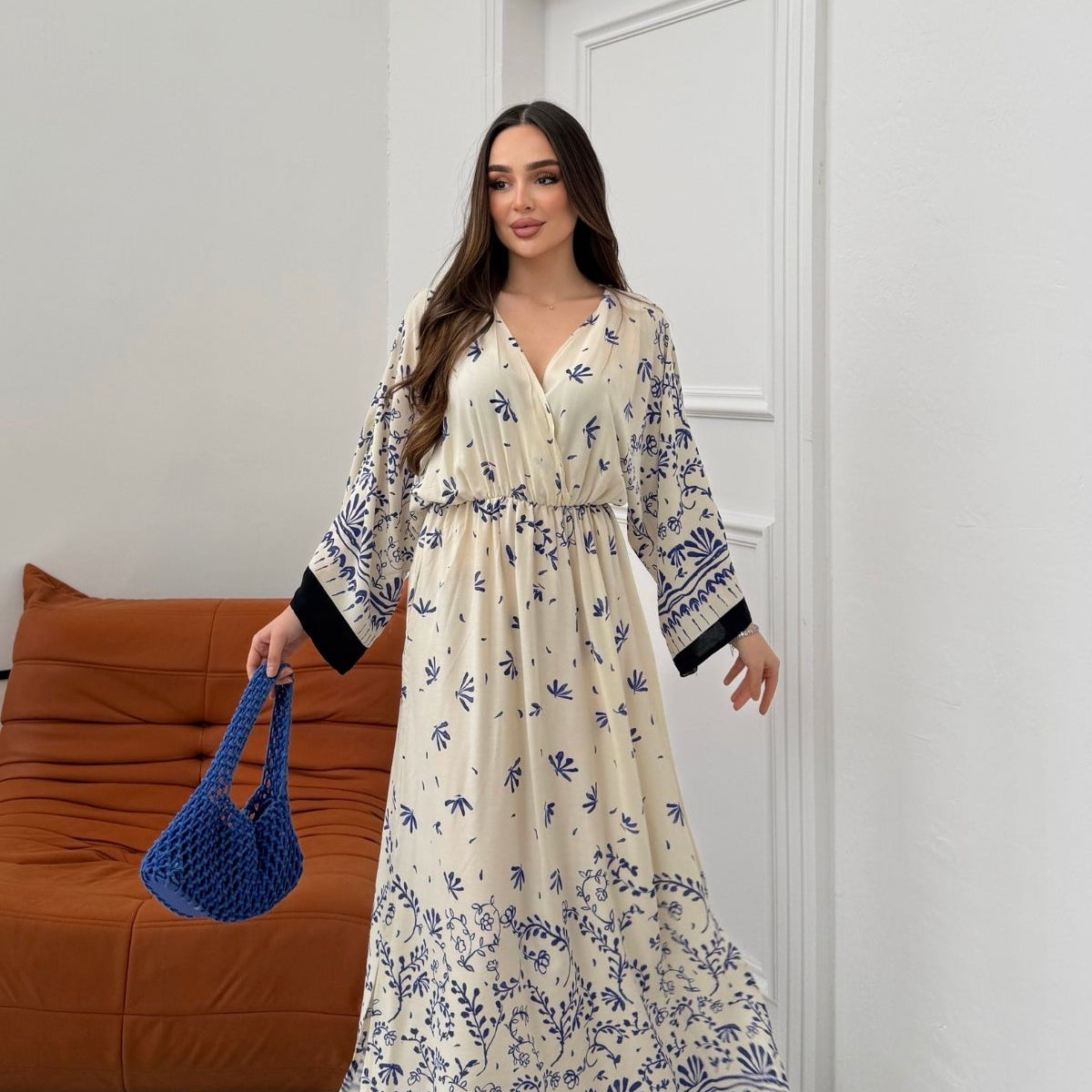 Kadın Lacivert Desenli Beli Lastikli Uzun Yırtmaçlı Elbise