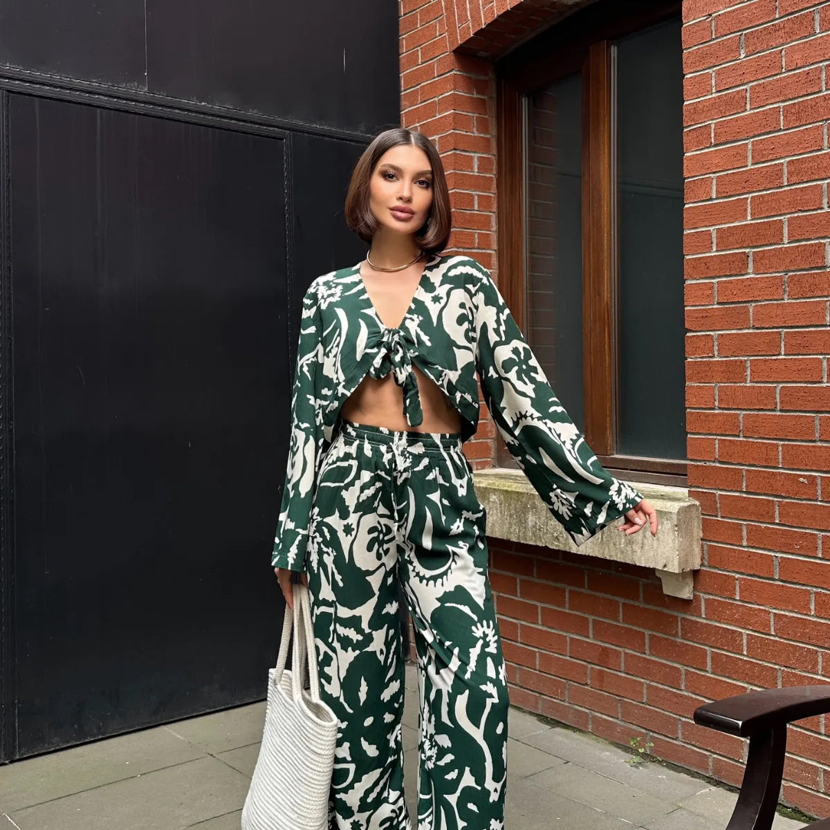 Yeşil Desenli Dokuma Bağlamalı Bluz Pantolon 2'li Takım