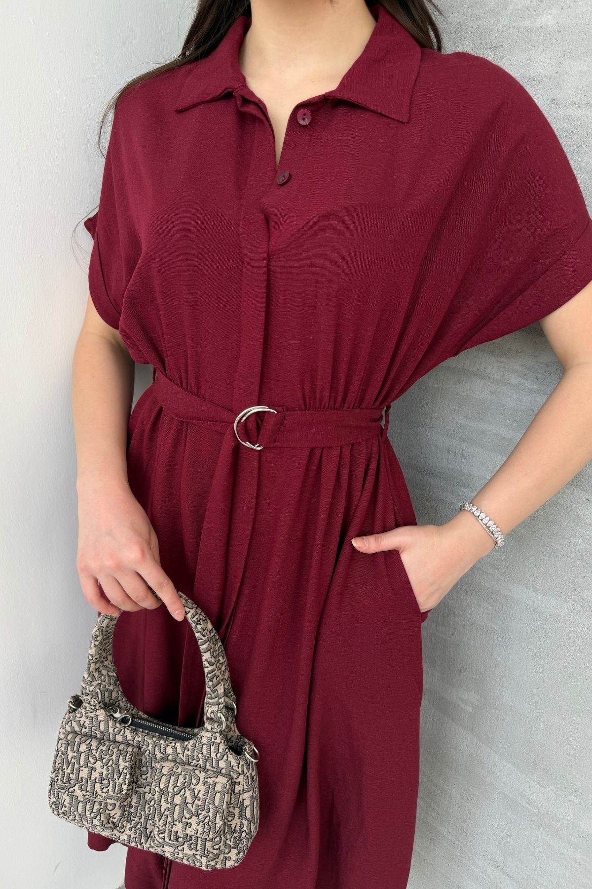 Bordo Gömlek Yaka Kemerli Keten Kısa Kollu Midi Elbise