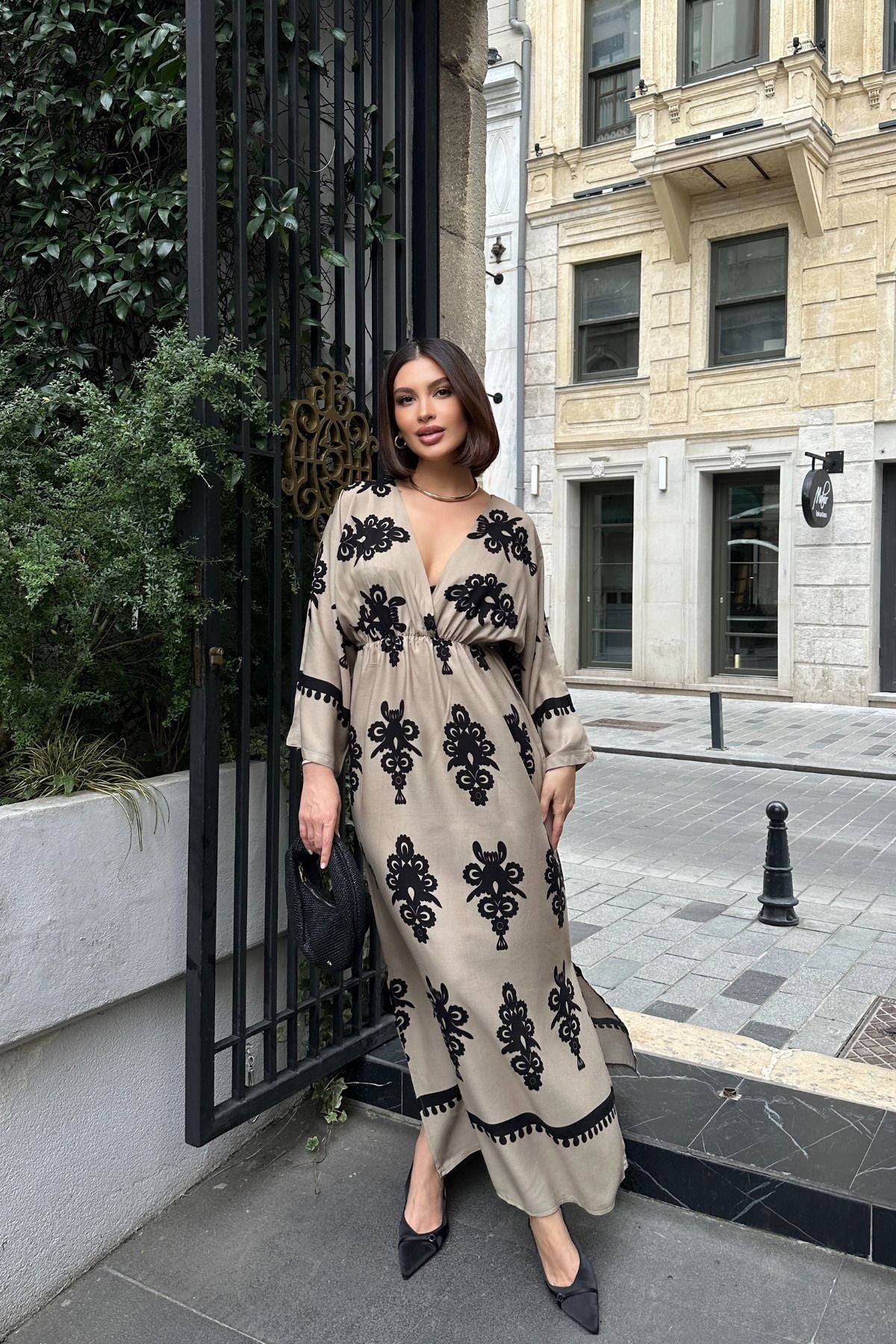 Etnik Desenli Viskon Uzun Kollu Krem Elbise