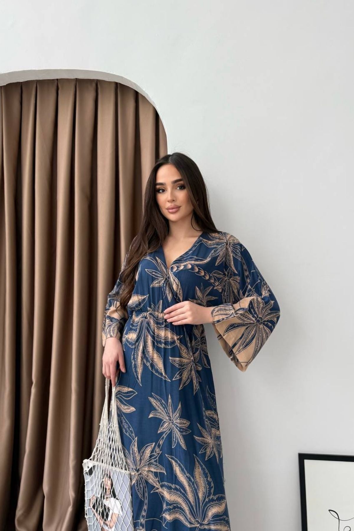 Tropikal Yaprak Desenli Uzun Kadın Elbise