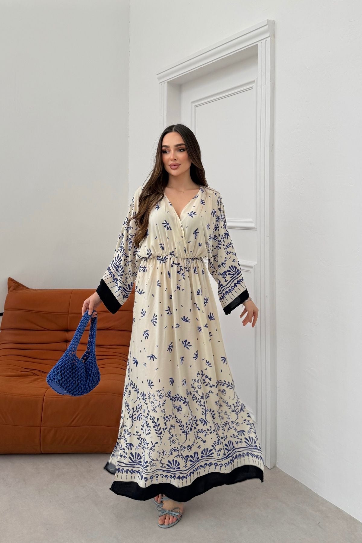 Kadın Lacivert Desenli Beli Lastikli Uzun Yırtmaçlı Elbise