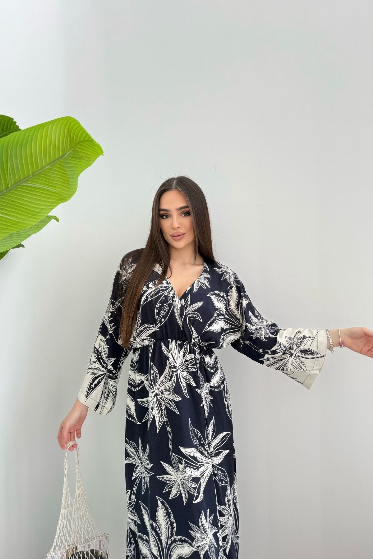 Tropikal Yaprak Desenli Uzun Kadın Elbise