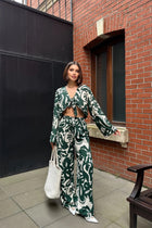 Yeşil Desenli Dokuma Bağlamalı Bluz Pantolon 2'li Takım